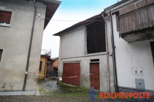 Rustico in vendita a Lentate sul Seveso