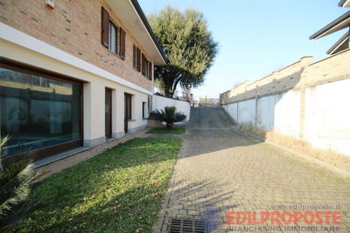 Villa in vendita a Misinto