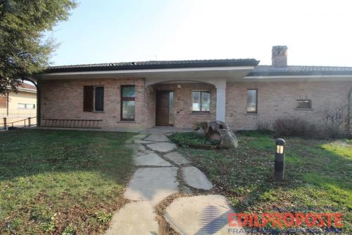 Villa in vendita a Misinto