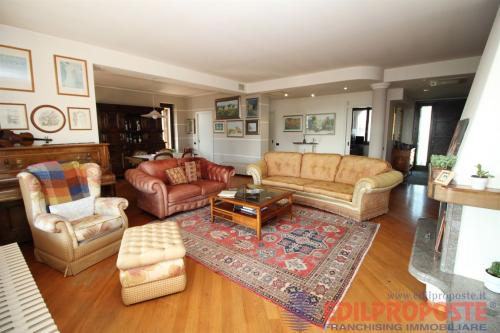 Villa in vendita a Misinto