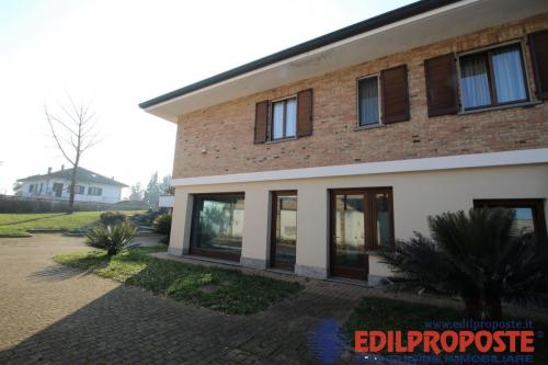 Villa in vendita a Misinto