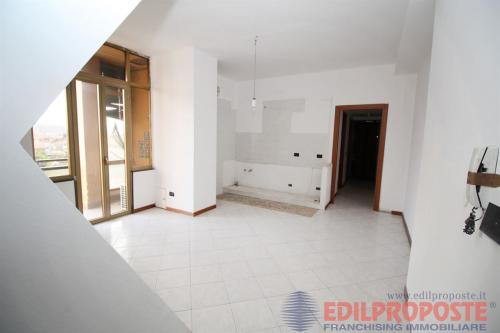 Appartamento in vendita a Lazzate