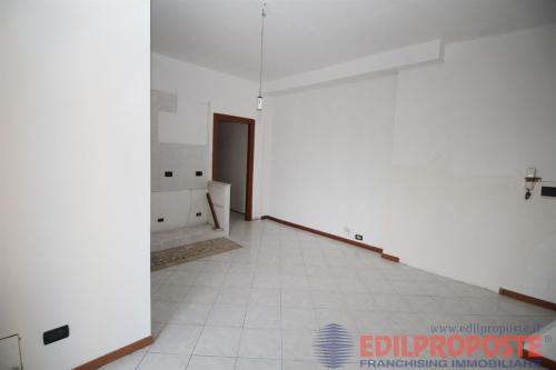 Appartamento in vendita a Lazzate