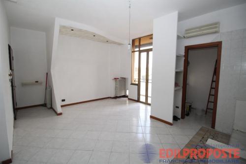 Appartamento in vendita a Lazzate