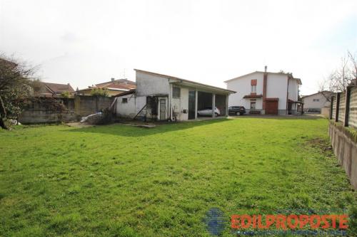 Villa in vendita a Misinto