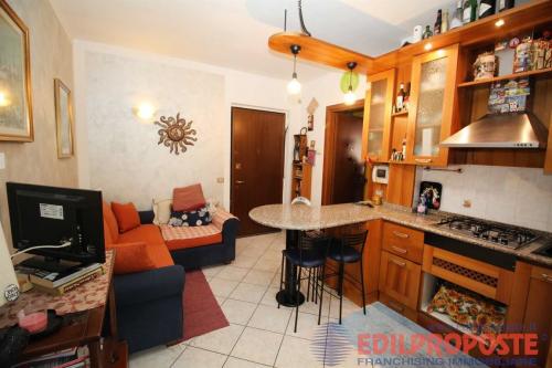 Appartamento in vendita a Cogliate