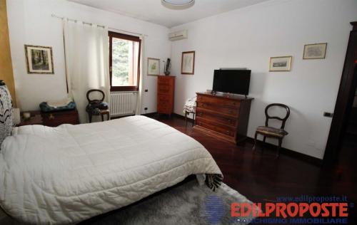 Villa in vendita a Cogliate