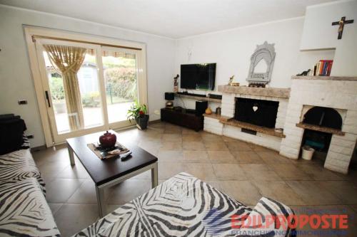 Villa in vendita a Cogliate