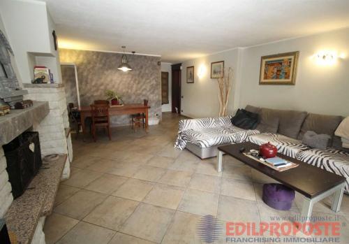 Villa in vendita a Cogliate