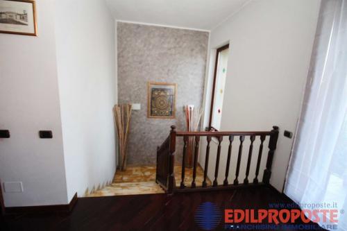 Villa in vendita a Cogliate