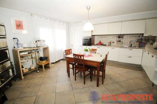 Villa in vendita a Cogliate