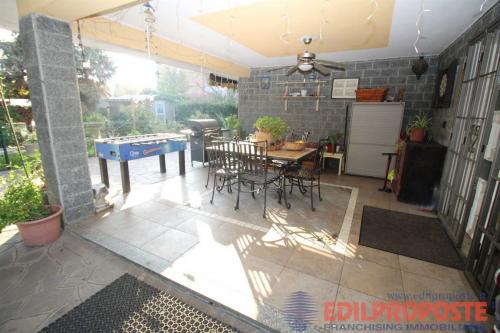Villa in vendita a Cogliate