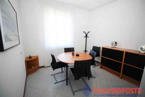 Villa in vendita a Lazzate