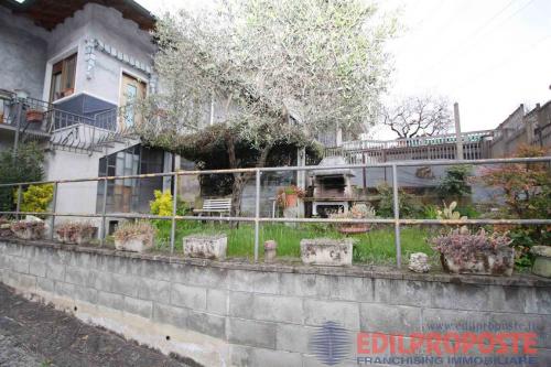 Villa in vendita a Ceriano Laghetto