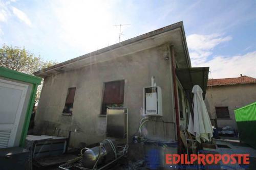 Villa in vendita a Lazzate