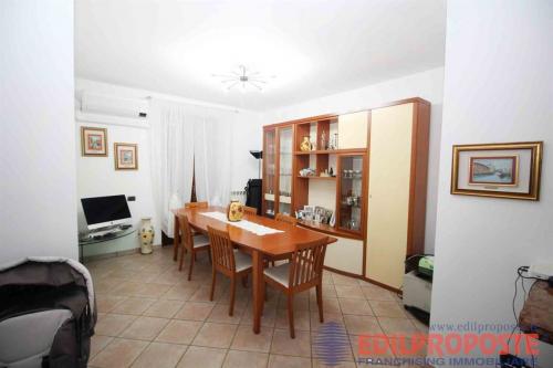 Appartamento in vendita a Cogliate