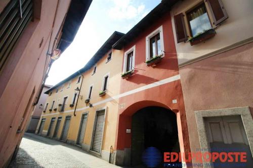 Appartamento in vendita a Lazzate