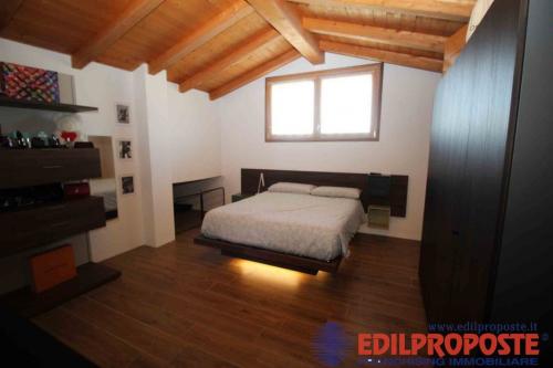 Appartamento in vendita a Rovellasca