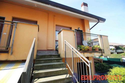 Appartamento in vendita a Barlassina
