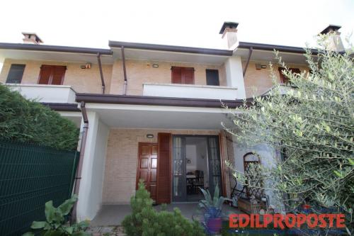 Villette a schiera in vendita a Ceriano Laghetto