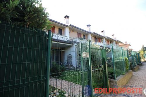 Villette a schiera in vendita a Ceriano Laghetto