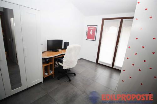 Appartamento in vendita a Lazzate