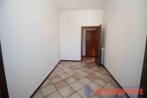 Appartamento in vendita a Misinto