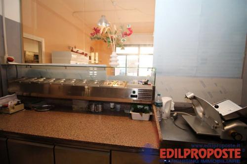 Locale commerciale in vendita a Lentate sul Seveso