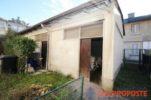 Locale commerciale in vendita a Lentate sul Seveso