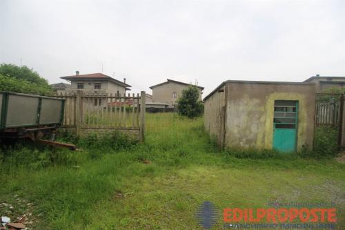 Terreno edificabile in vendita a Cogliate