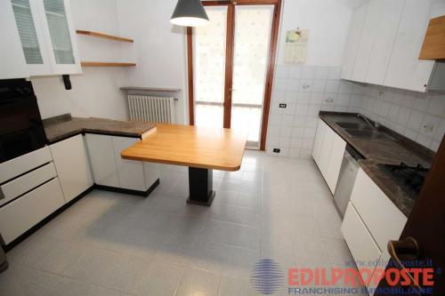 Villa in vendita a Lazzate