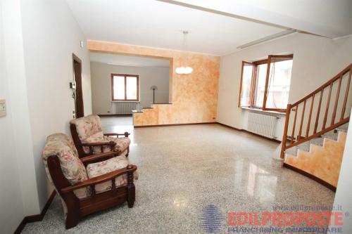 Villa in vendita a Lazzate