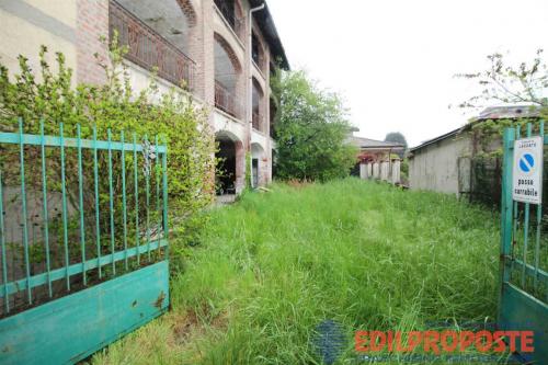 Casa singola in vendita a Lazzate