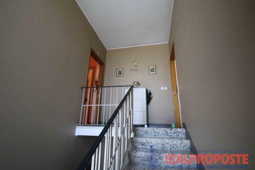 Appartamento in vendita a Lazzate