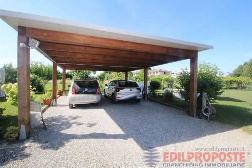 Appartamento in vendita a Lazzate