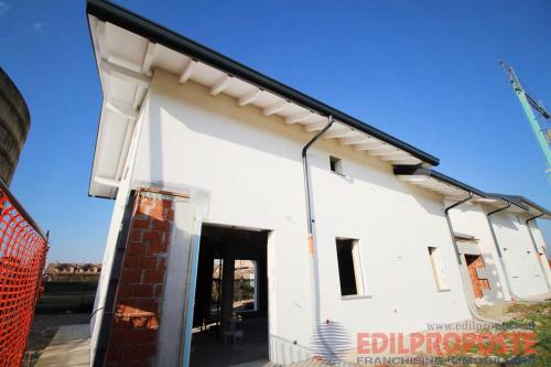 Villa in vendita a Misinto