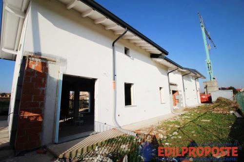 Villa in vendita a Misinto