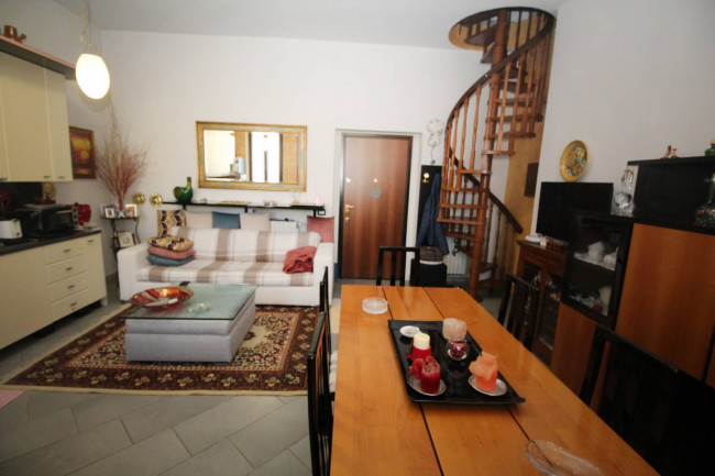 Appartamento in vendita a Lazzate