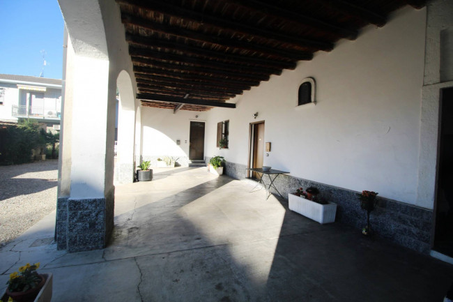 Appartamento in vendita a Lazzate