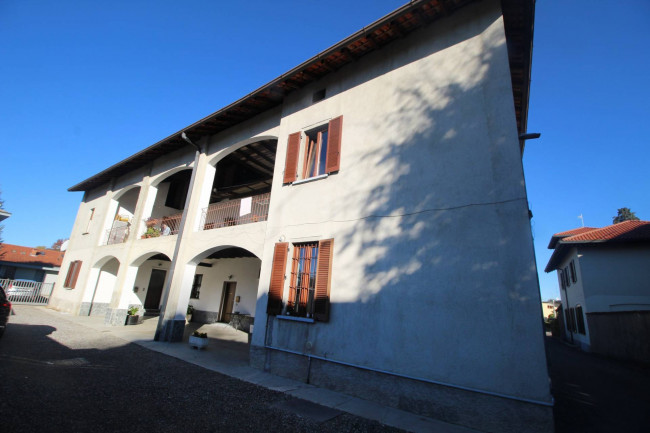 Appartamento in vendita a Lazzate