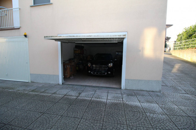 Appartamento in vendita a Lazzate