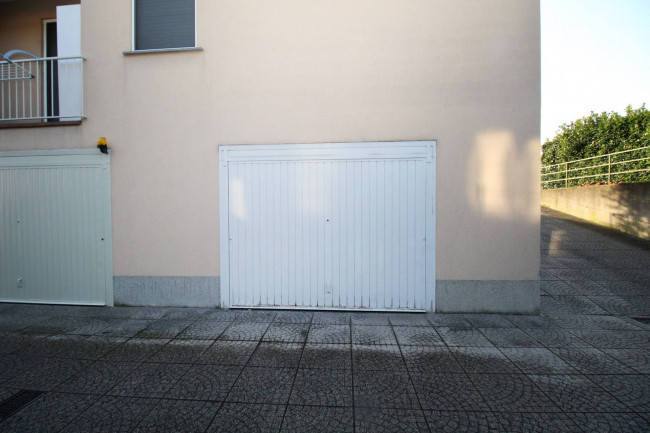 Appartamento in vendita a Lazzate