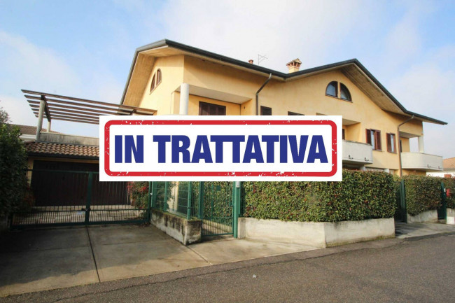 Appartamento in vendita a Lazzate