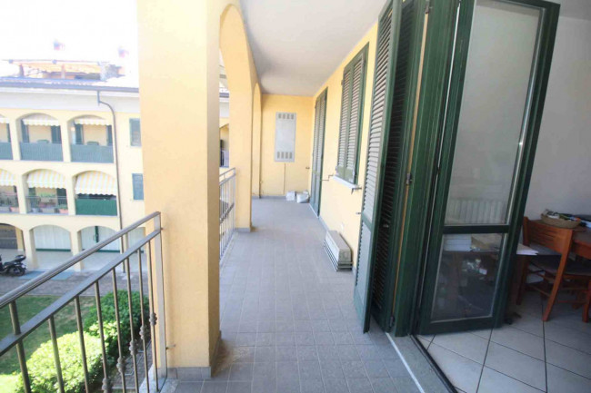 Appartamento in vendita a Lazzate