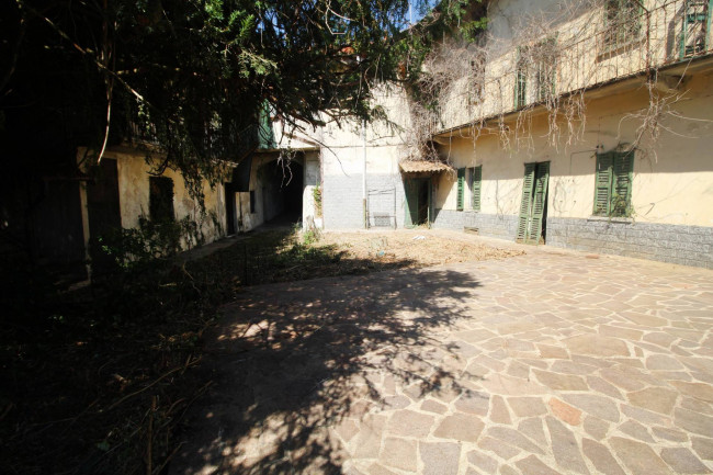Rustico in vendita a Lentate sul Seveso