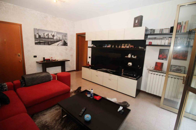 Appartamento in vendita a Lazzate