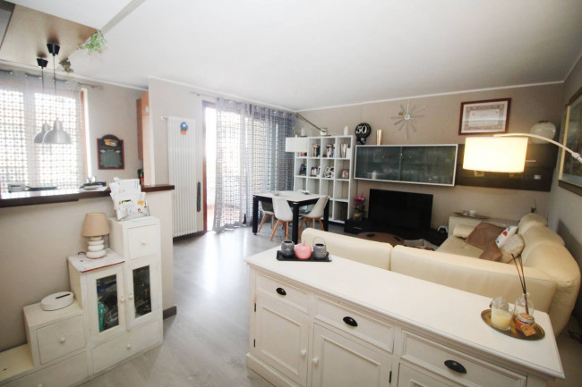 Appartamento in vendita a Ceriano Laghetto