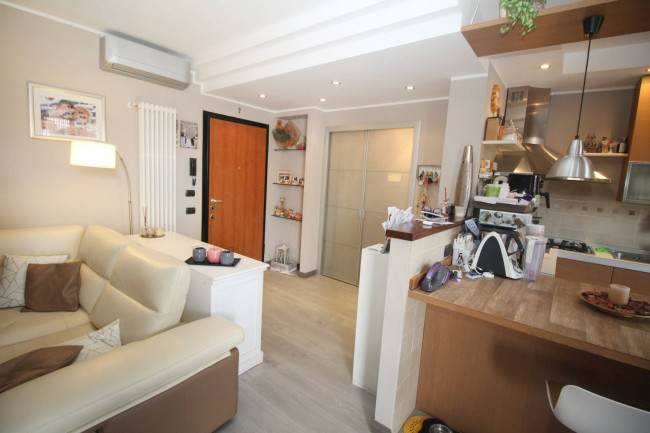 Appartamento in vendita a Ceriano Laghetto