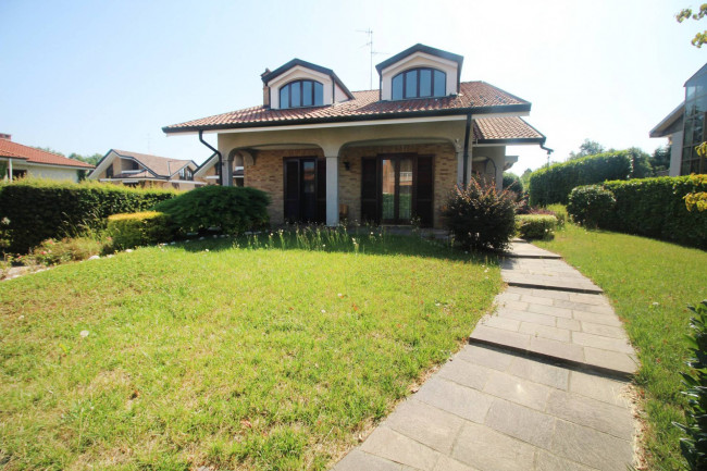 Villa in vendita a Misinto