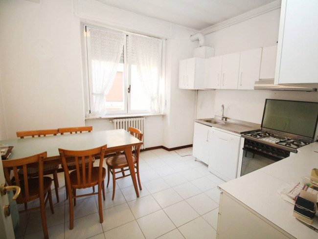 Appartamento in vendita a Lazzate